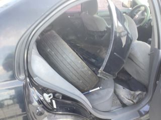 Vehicle Parts Image #3